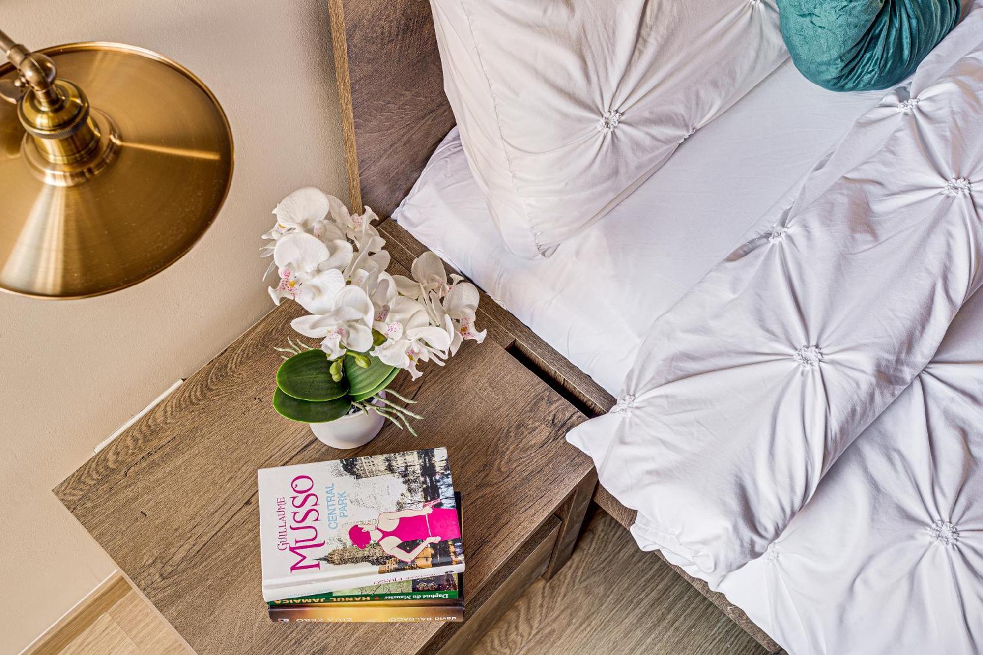 Ari Central Grand Apartments - Luxurious Stay Arad Eksteriør billede