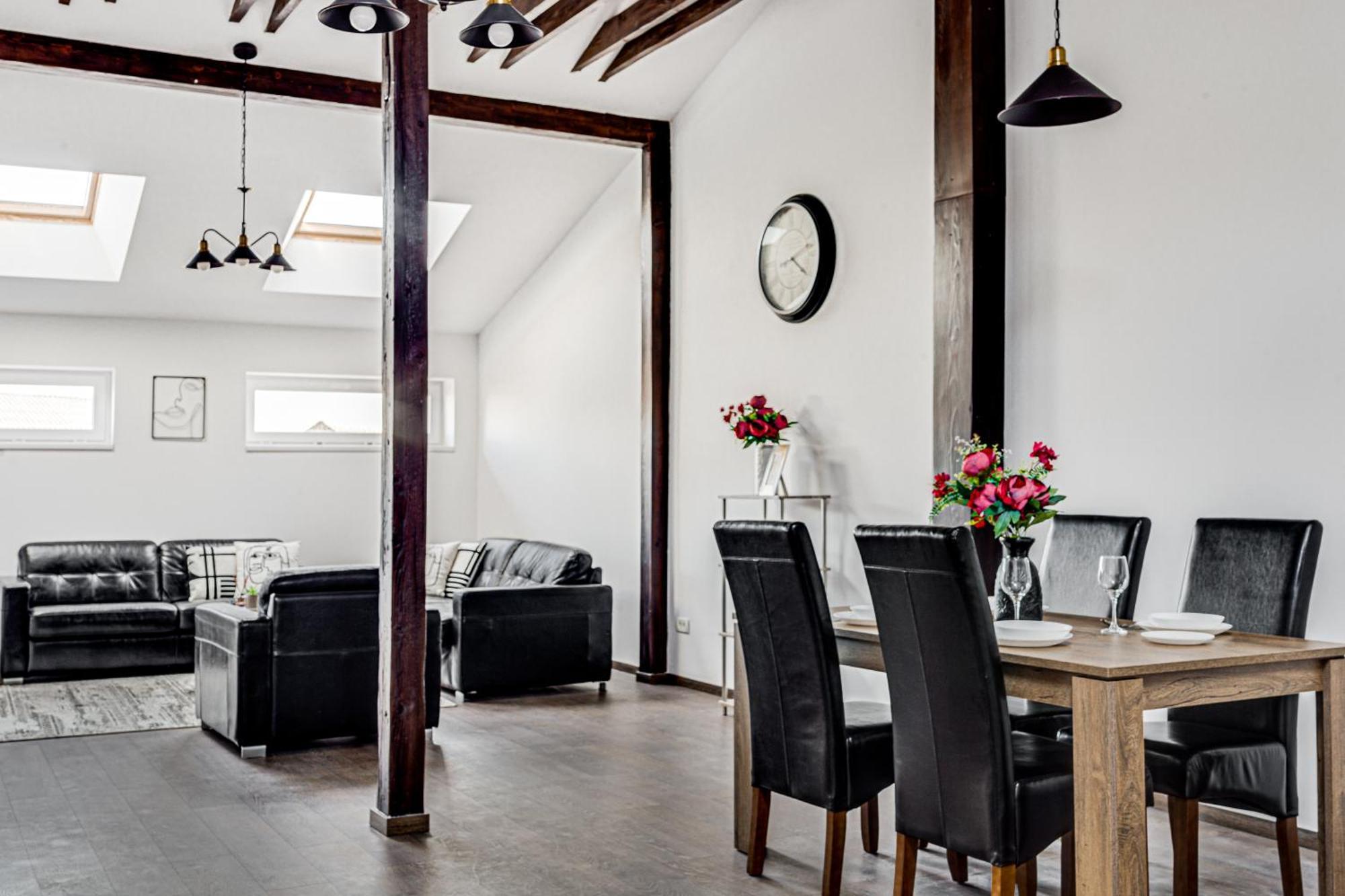 Ari Central Grand Apartments - Luxurious Stay Arad Eksteriør billede